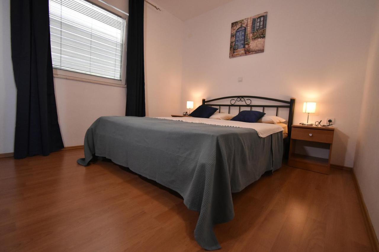 Apartments Jasna Trogir Exterior foto